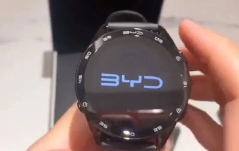 比亚迪"跨界"做智能手表，替代车钥匙+运动手环 4月上市